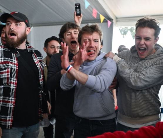 Joueurs sur tournoi de beer pong