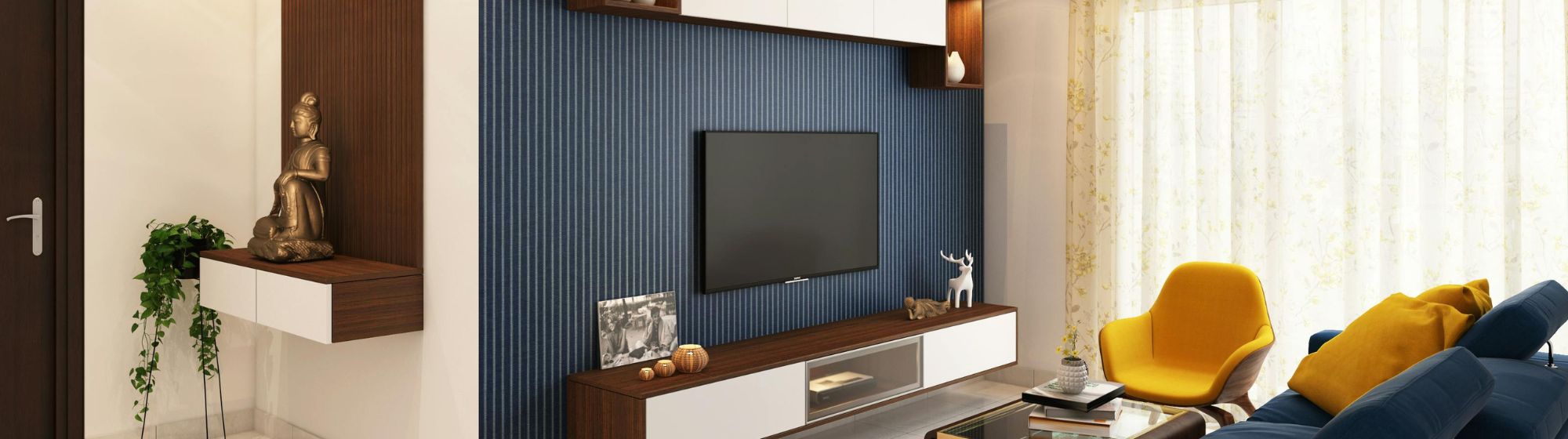Salon moderne avec meuble TV, éclairage doux, rideaux clairs et fauteuil jaune design.
